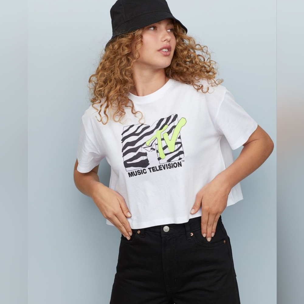 MTV Cropped Tee